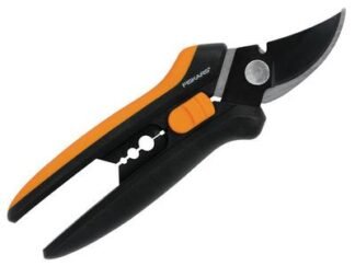 Fiskars Solid™ SP14 Pruning Snip - Floral (6411501110824) FSK1051601