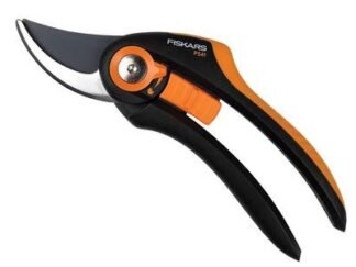 Fiskars P541 Plus™ Bypass Pruner (6411501111166) FSK1057169