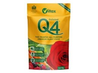 Vitax Q4 Pelleted Fertilizer 0.9kg Pouch (5012351090161) VTX6QF901