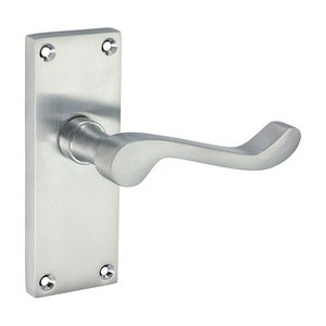 TIMCO 114 x 42 Victorian Scroll Latch Handles - Satin Chrome (5056110889177) Blister Pack 1 Pairs 200323